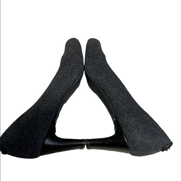 𝅺stuart Weitzman Felt Wool Heels - Picture 6 of 9